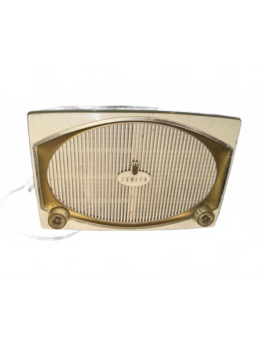 Vintage Zenith Tabletop Radio with Volume and Band Controls